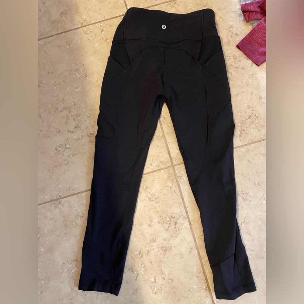 Lululemon cropped leggings size 6 black